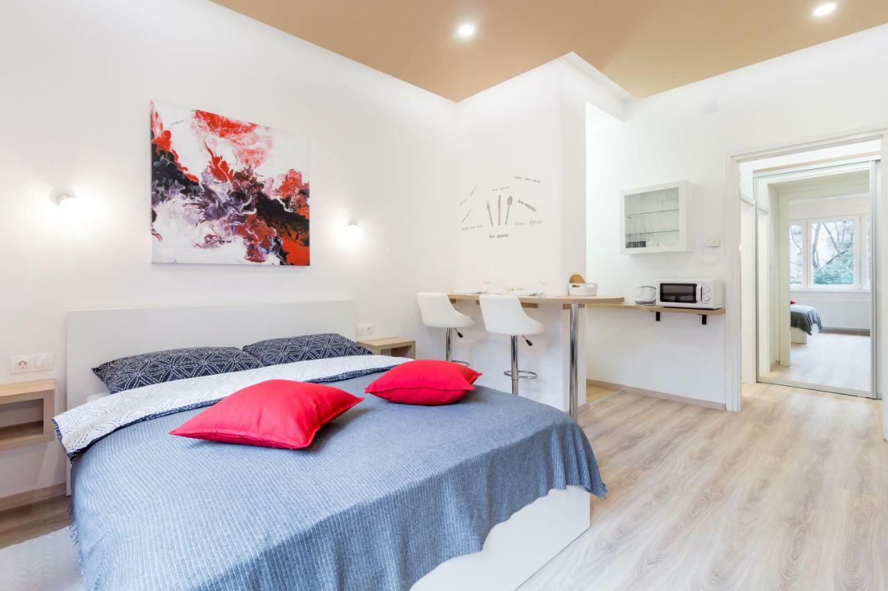 Cosy Romantic Apartment Zagreb Buitenkant foto
